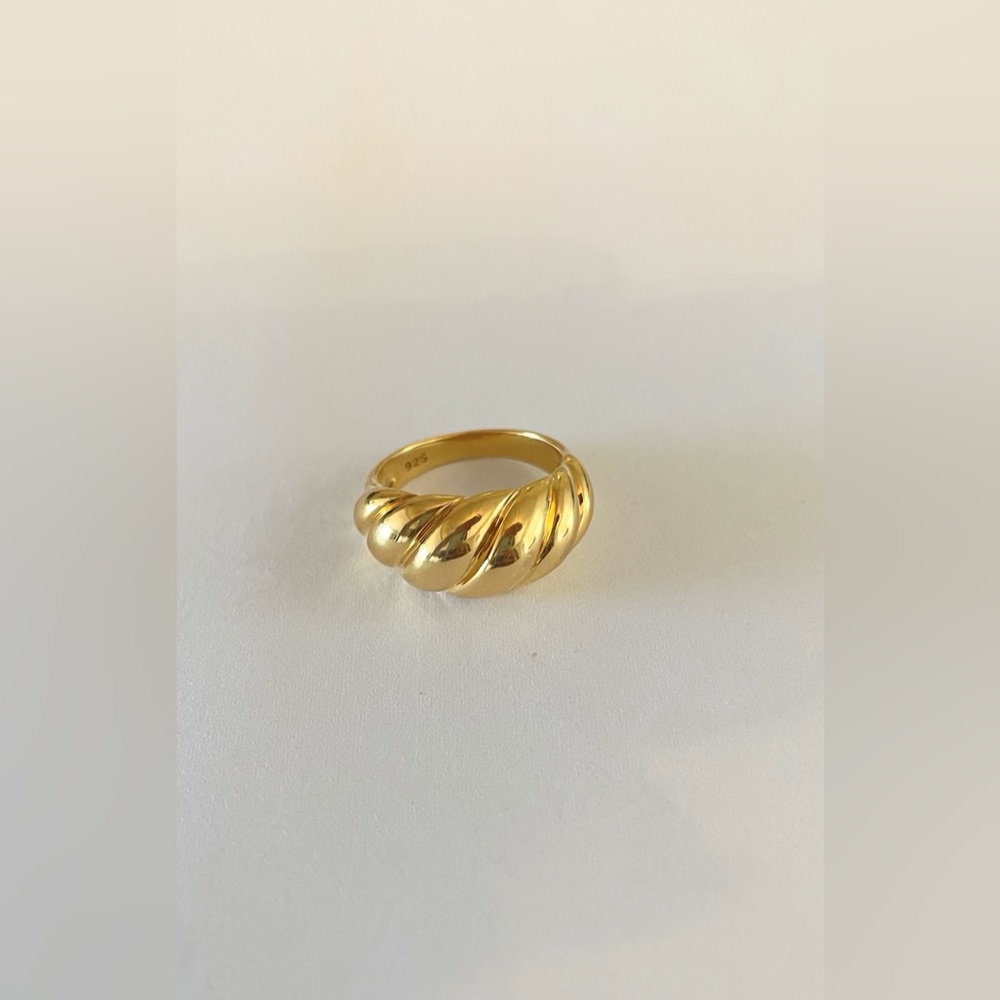 Quince Croissant Dome Accent Ring